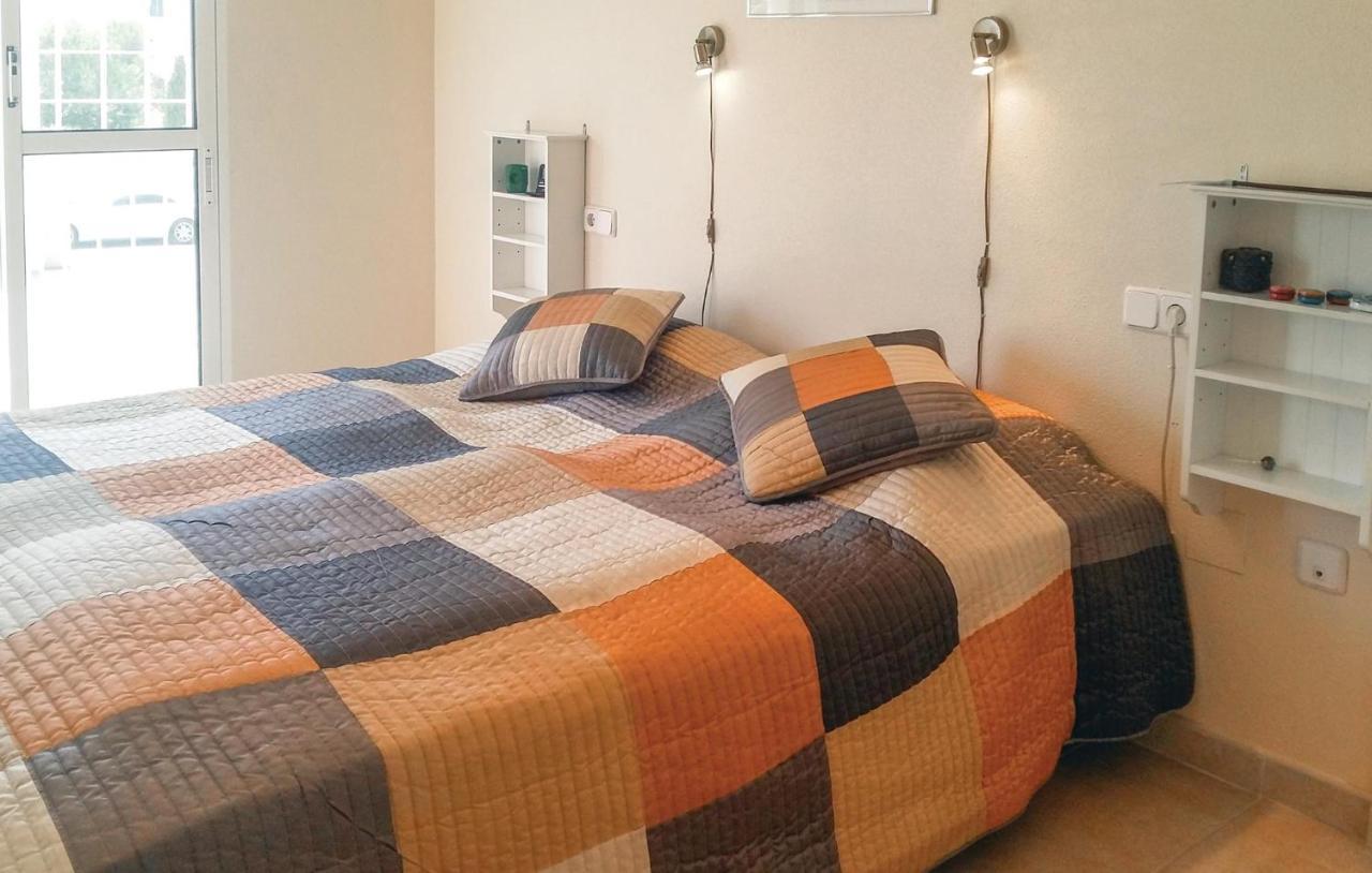 Cozy Home In Orihuela Costa With Kitchen Dehesa de Campoamor  Zewnętrze zdjęcie